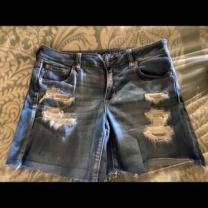 American Eagle jean shorts size 14